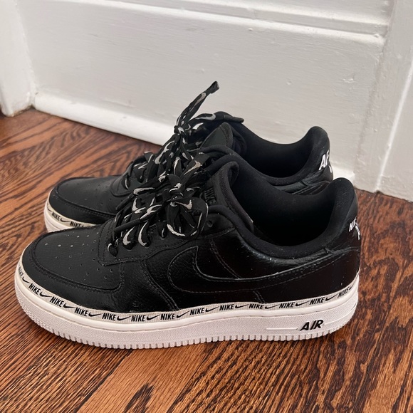 Nike AF1 Limited Edition - Picture 8 of 9